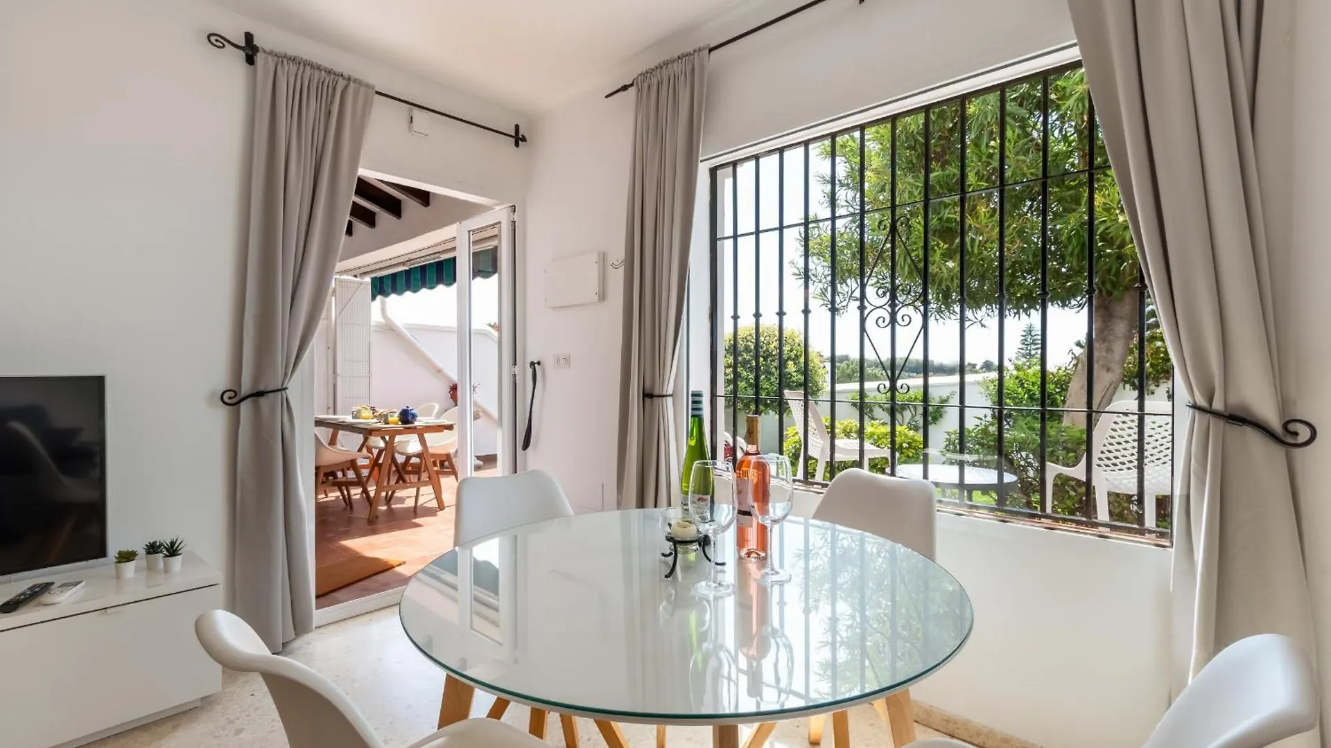 Tetuan 40 Oasis Properties Нерха