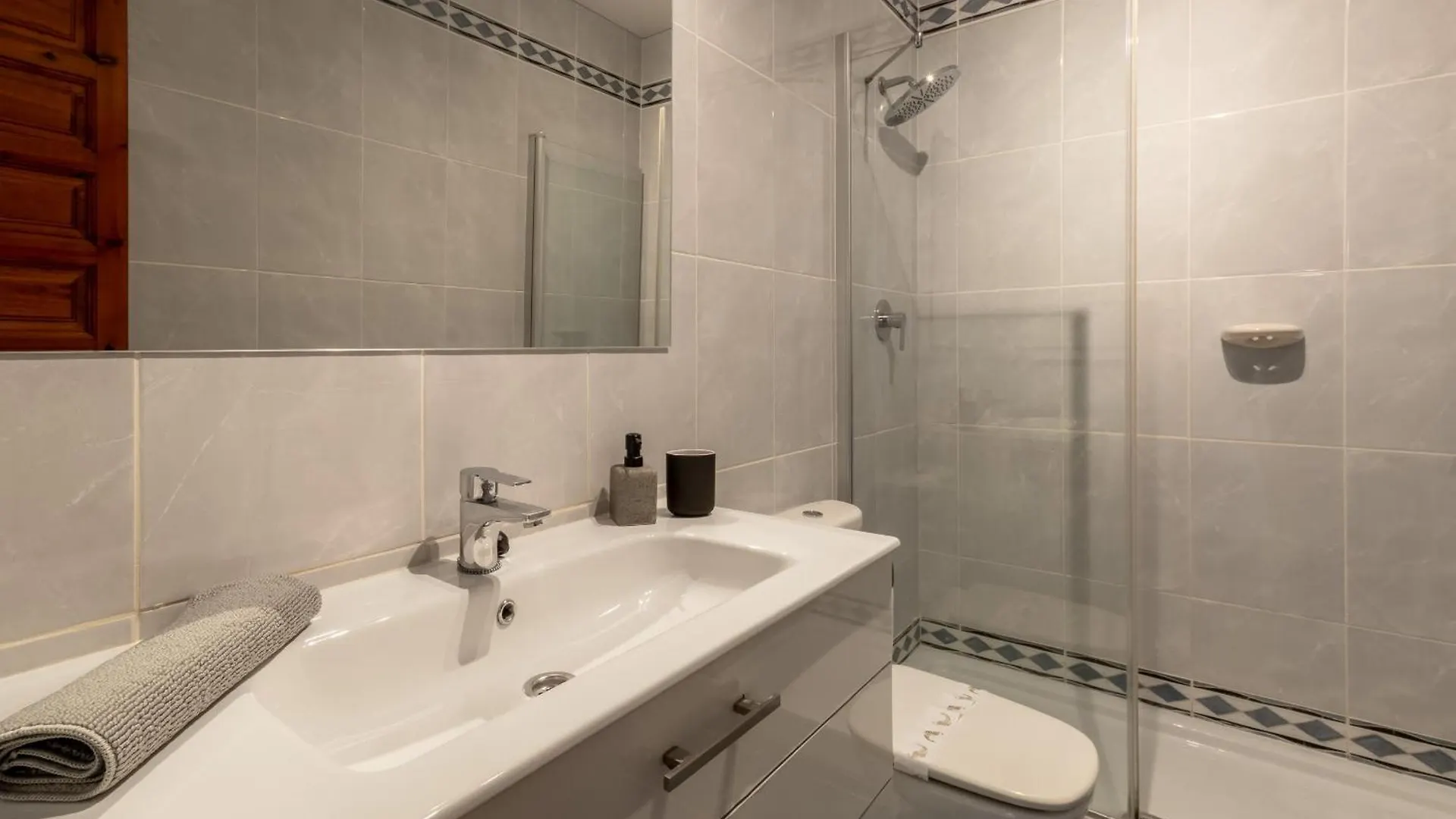 Tetuan 40 Oasis Properties Нерха Дом отдыха